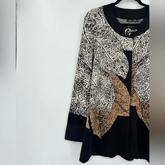 Nic + Zoe Santana Cardigan Sweater Jacket Leafs Metal Clasp Printed Size Medium - Picture 4 of 11